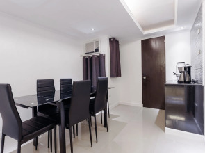 OYO 860 Premium Nest Nano Makati Suites (Vaccinated Staff)