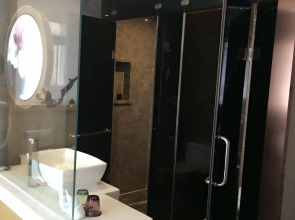 XingHe Hotel East Railway Branch