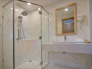 Gibson Hotel Nha Trang