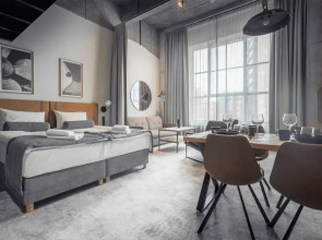 MONTOWNIA Lofts & Experience