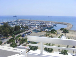 Sun Hall Beach Hotel Apts.