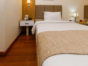 Pyramid Edge Hotel & Exclusive Pyramids View Rooftop