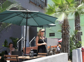 Crown Sea Apart hotel