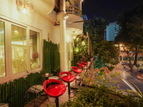 Thang Long Opera Hotel