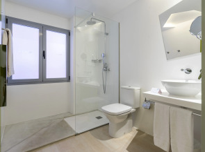 Atarazanas Málaga Boutique Hotel