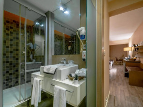 The New Hotel Zeybek