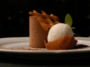 Argenta Tower Hotel & Suites