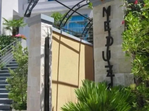 Hotel Meduza