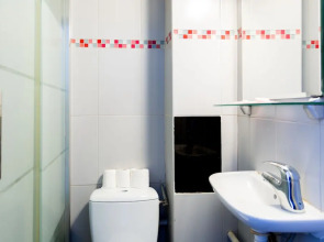 Hipotel Paris Belleville Gare de l'Est