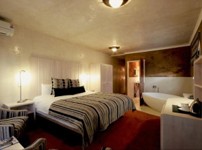 African Rock Hotel & Spa, a "Boutique Lifestyle Resort"