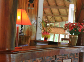 Waterside Resort & Spa