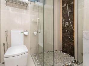 Отель Samann Grand