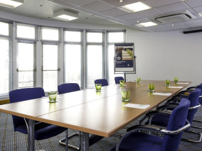 Best Western London Heathrow Ariel Hotel