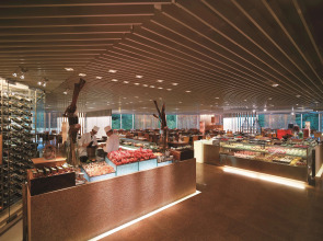 Island Shangri-La, Hong Kong