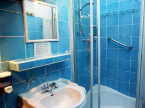 Alice Apartment House