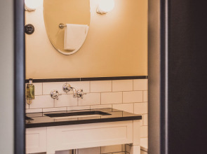 HENRI Hotel Hamburg Downtown