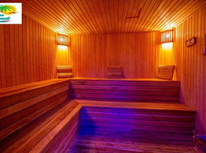 Kleopatra Blue Hawaii Hotel