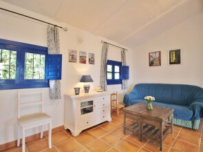 1039 Villa Cuatro Caminos