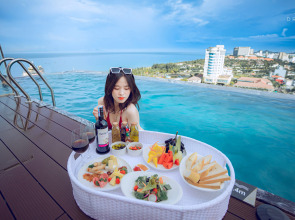 Draco Hotel & Suites