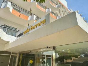 Hotel Cabot Cala Ferrera