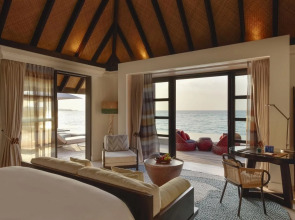 Four Seasons Resort Maldives at Kuda Huraa
