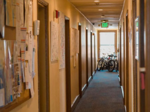 ITH Hermosa Beach Surf Hostel LAX