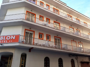 Hotel Leblón