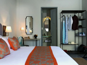 Lovinalife Room & Cafe