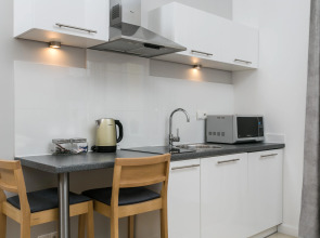 Venetian House Market Square Aparthotel