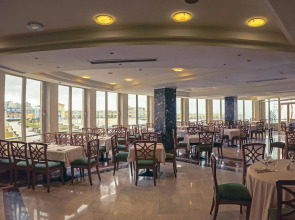 SUNRISE Alex Avenue Hotel