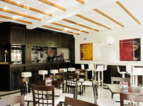 Occidental Pueblo Acantilado