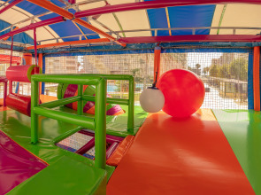 RH Ifach Family Hotel