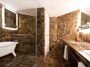 St. Ermins Hotel, Autograph Collection