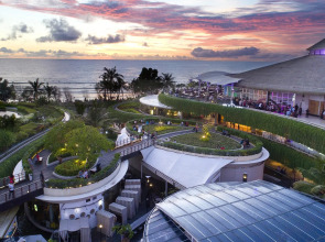 YELLO Hotel Kuta Beachwalk Bali