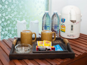 Phi Phi Long Beach Resort & Villa