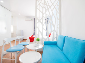 RedDoorz Plus near Nguyen Hue Walking Street