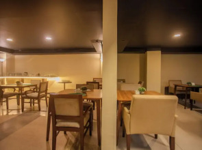 Urban Green Hotel & Suites