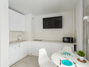 Две Подушки в микрорайоне Зеленый город 4