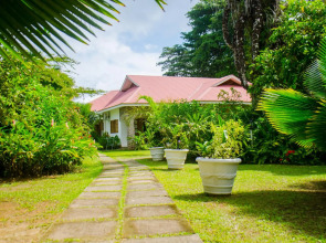 Villa Rafia Guesthouse