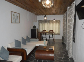 Baan Thai Homestay by bGb Villas - Hostel