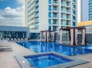 LUX The Modern Marina Suite 2 bed