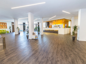 Eix Lagotel Holiday Resort