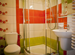 Helan Family & Garden