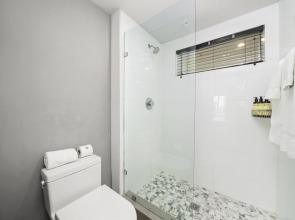 Riviera Hotel South Beach