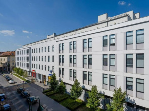 Dean’s Home Budapest