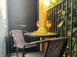 Апартаменты Монако 24 на переулке Александрийский