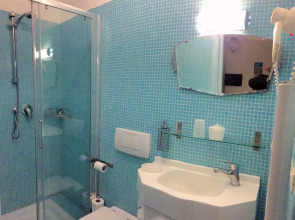 3749 Ponte Chiodo Guest House