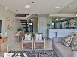 Отель Whale Coast All-Suite-Hotel