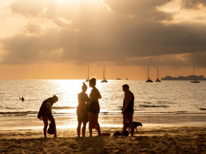 Royal Lanta Resort & Spa