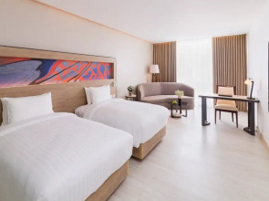 Novotel Phuket City Phokeethra Hotel